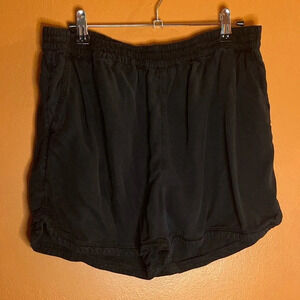 Treasure & Bond Pigment Washed Mid-Rise Pull On Shorts